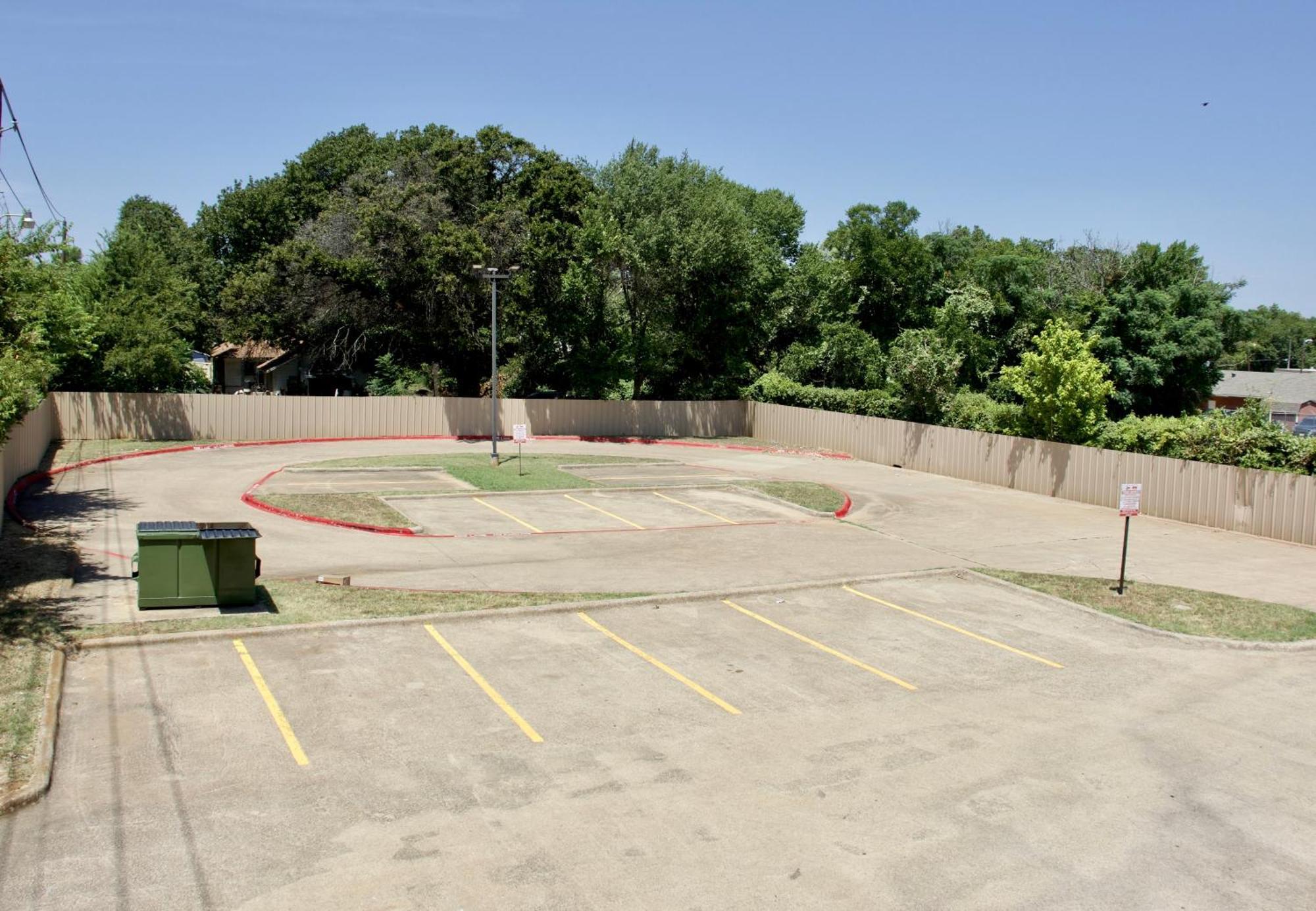 Executive Inn Of Arlington, Near At&T Stadium ภายนอก รูปภาพ