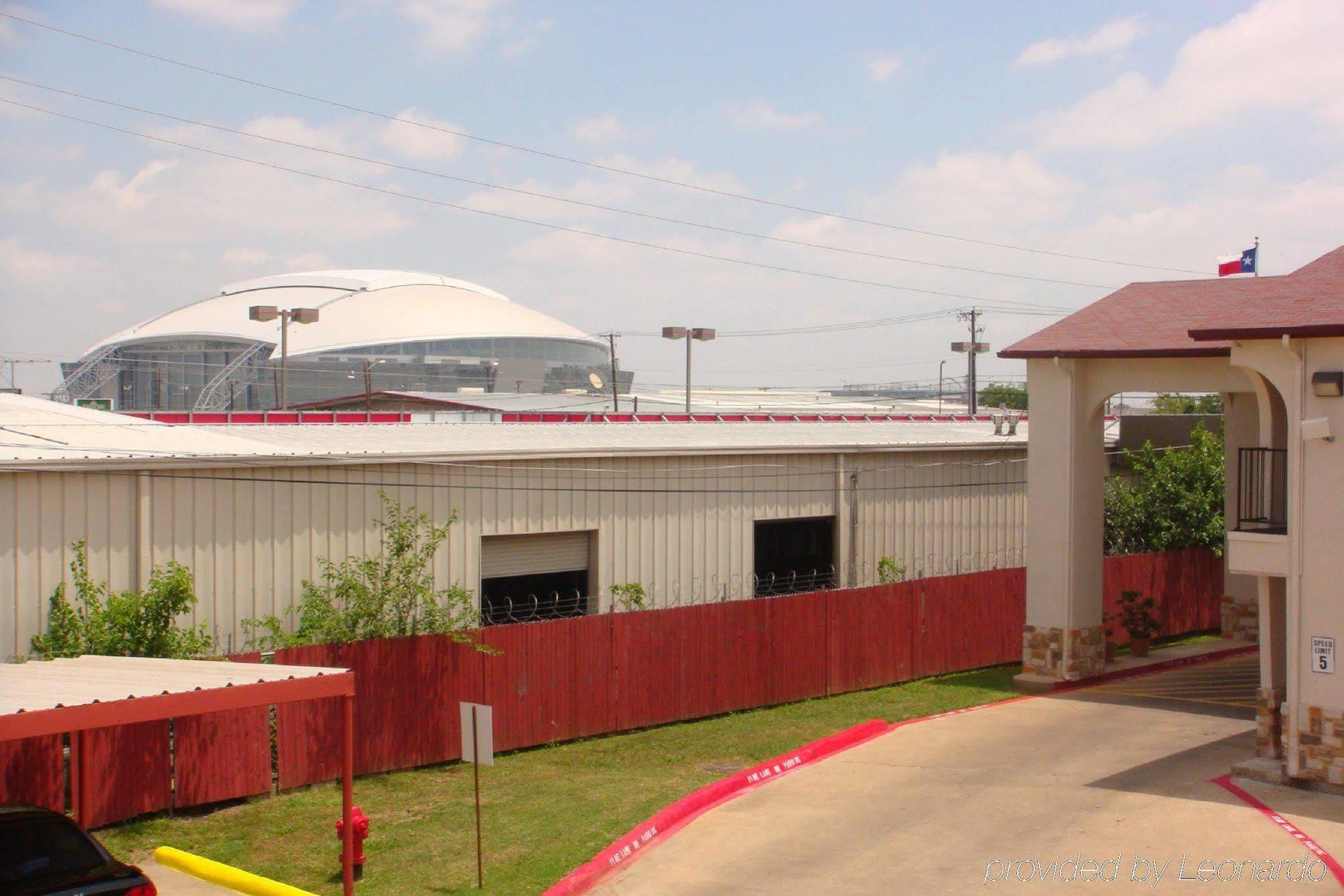 Executive Inn Of Arlington, Near At&T Stadium ภายนอก รูปภาพ